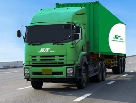 Truk kontainer J&T Cargo [antaranews]