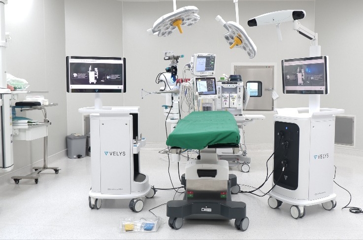 Bedah robotik ortopedi pertama di Surabaya [Mayapadahospital]