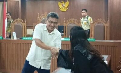 Di kasus dugaan korupsi importasi gula, mantan Direktur Pengembangan Bisnis PT Angkutan Sungai, Danau, dan Penyeberangan (ASDP) Indonesia Ferry, Charles Sitorus dihukum 4 tahun penjara [bitvonline]
