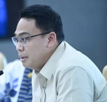 Wamenkomdigi Angga Raka Prabowo [hallo]