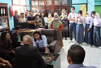 73 Siswa SMAN 5 Bengkulu diberhentikan sepihak [bacakoran]