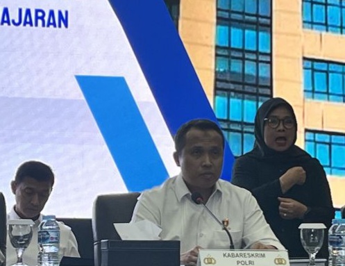 Kabareskrim Polri Komjen Syahar Diantono ungkap puluhan orang ditangkap Polisi sebab rusak fasilitas umum dan penjarahan rumah pejabat saat kerusuhan Agustus 2025 [metrotvnews]