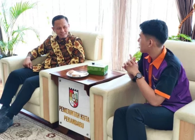 Walkot Pekanbaru beri Rp 20 Juta untuk Pelajar yang berhasil tembus NASA [riaupos]