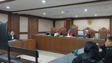 Ammar Zoni hadiri Sidang Online dari Nusakambangan di kasus jual narkoba [cnnindonesia]