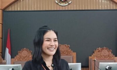 Nikita Mirzani di PN Jakarta Selatan [tribunnews]