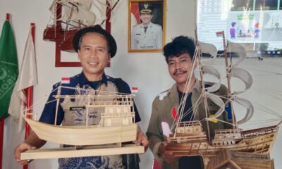 Perajin Perahu Miniatur Asal Indramayu [disway]