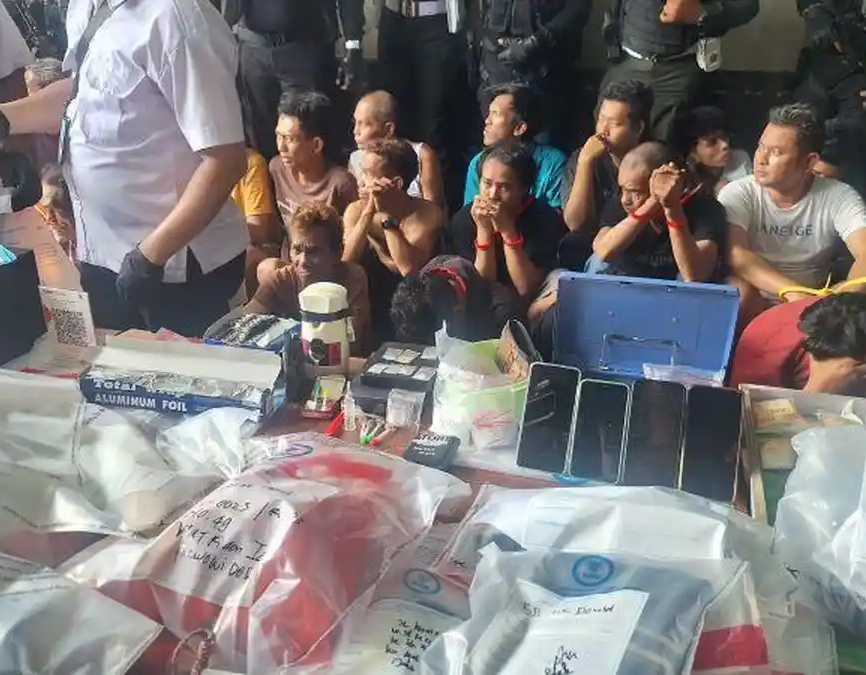 Kampung Berlan Jakarta Timur digrebek BNN [tribunnews]