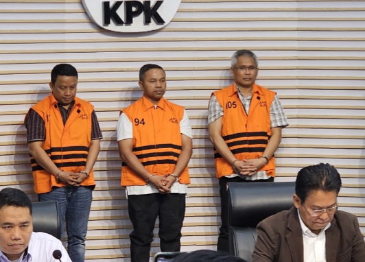 Gubernur Riau ancam copot Kepala UPT yang tak setor jatah preman [rm]