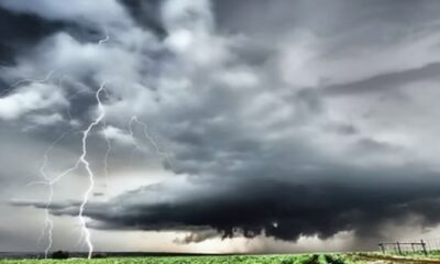 Ilustrasi cuaca ekstrem [mertani]