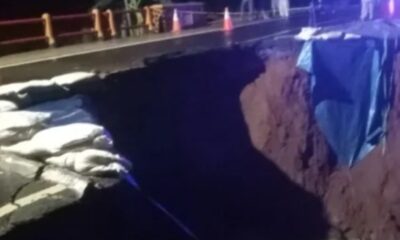 Longsor di Jembatan Cikaleho Desa Buniseuri, Kecamatan Cipaku [pikiran-rakyat]