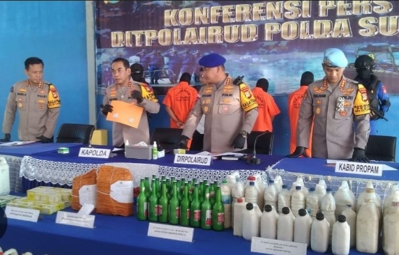 18 Tersangka Kasus Bom Ikan Diringkus Polda Sulawesi Selatan [merdeka]