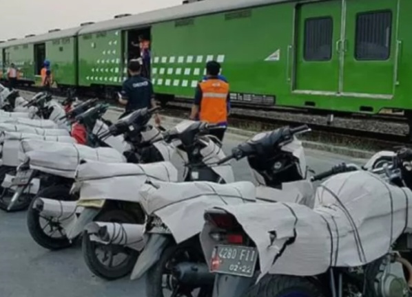 Ilustrasi program motor gratis KAI untuk Nataru 2025/2026 [holaindonesia]