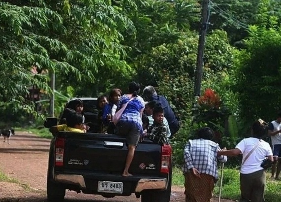 Ilustrasi warga Thailand mengungsi [sinpo]