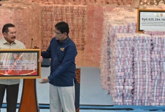 Satgas PKH serahkan uang penertiban hutan ke Purbaya untuk tambal APBN [detik]