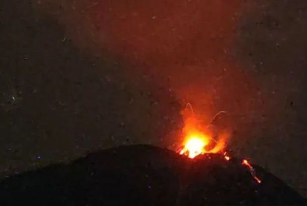 Erupsi Gunung Ile Lewotolok [antaranews]