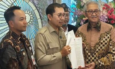 Fadli Zon serahkan SK pada Tedjowulan [mediaindonesia]