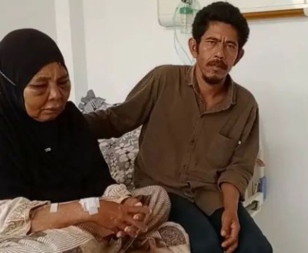Nenek diduga dianiaya usai tolak tambang ilegal [kompas]