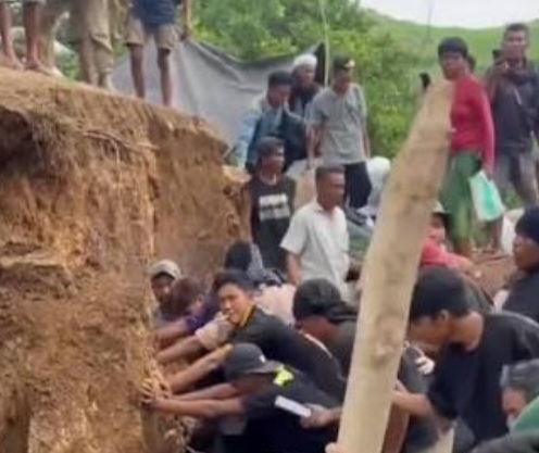 Tambang ilegal di Lombok Tengah ambruk [instagram]