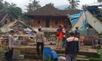 Ilustrasi rumah terdampak angin puting beliung di Bali [antaranews]