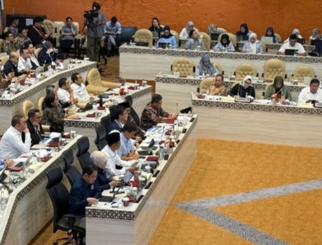 DPR RI panggil Mensos, Menkes, Dan Purbaya untuk membahas kisruh BPJS PBI [kompas]