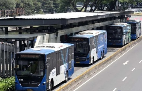 Ilustrasi Transjakarta [kontan]