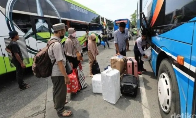 Ilustrasi mudik lebaran menggunakan bus [infonasional]