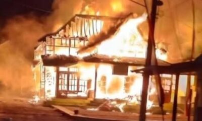 Masjid Kayu Peninggalan Sunan Kalijaga ludes terbakar [threads]