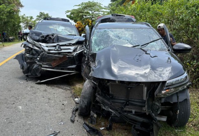 Rombongan Pemprov Sulawesi Tenggara tabrak Truk BBM [panduan rakyat]