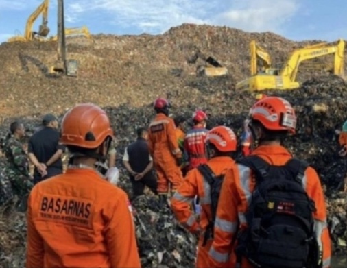 TPST Bandargebang longsor [suara]