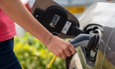 Ilustrasi mobil listrik [detak.media]