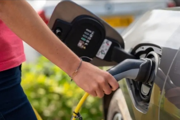 Ilustrasi mobil listrik [detak.media]