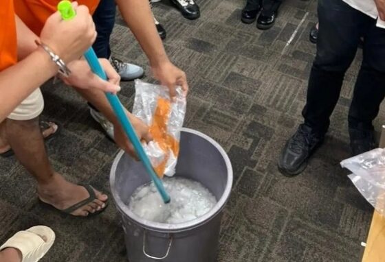 Ilustrasi pemusnahan sabu [asatunews]