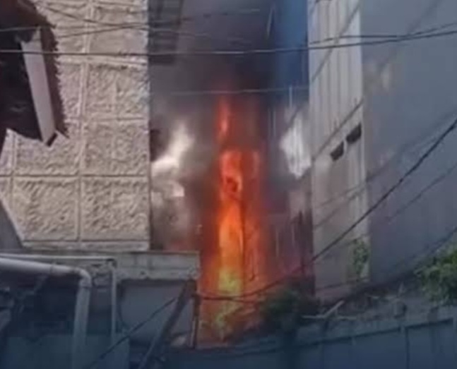 Kebakaran Gedung Kemendagri di Pasar Minggu [instagram]