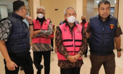 Vonis Bebas Eks Dirut Bank Jateng, BJB dan Bank DKI [aktual]