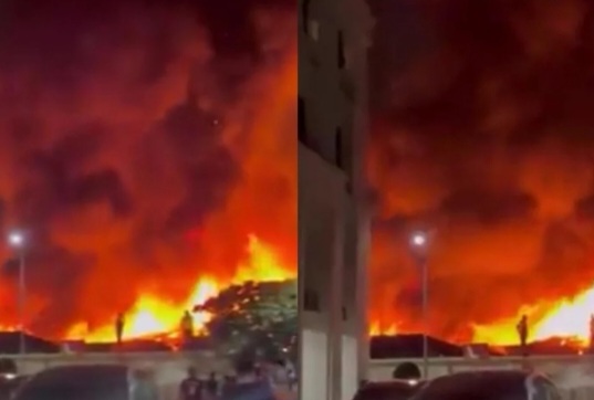Kampung Pasar Jiung Kemayoran terbakar [viva]