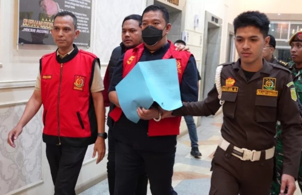 Wakil Bupati Penukal Abab Lematang Ilir (PALI), Iwan Tuaji jadi tersangka dugaan suap proyek [citrasumsel]