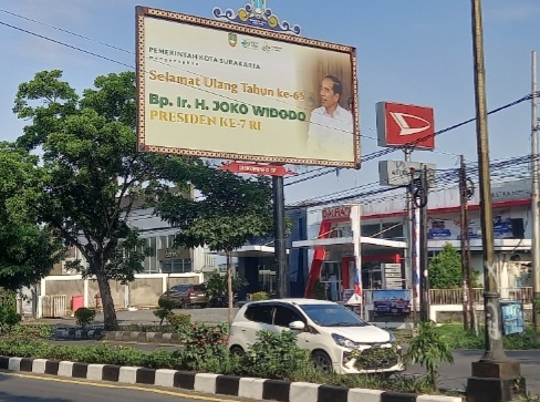 Baliho Ucapan Ultah Jokowi [disway]