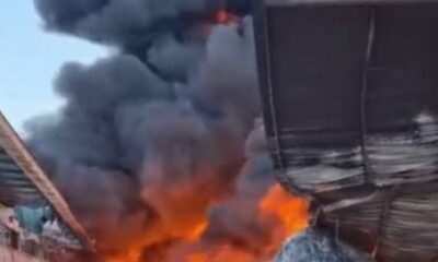Kebakaran di gudang pabrik sandal Karanganyar [instagram]