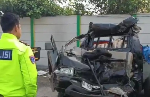 Kecelakaan Pikap di Tol Cipularang Purwakarta [tribunnews]