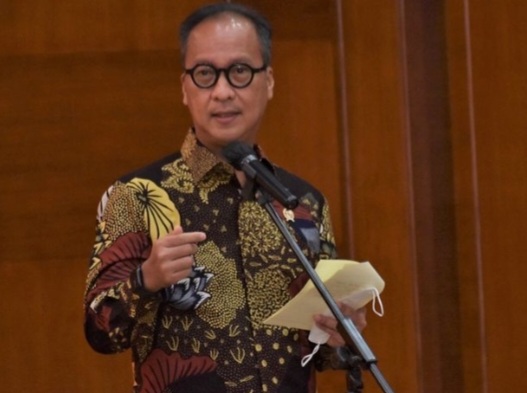 Menteri Perindustrian Agus Gumiwang Kartasasmita [joss]
