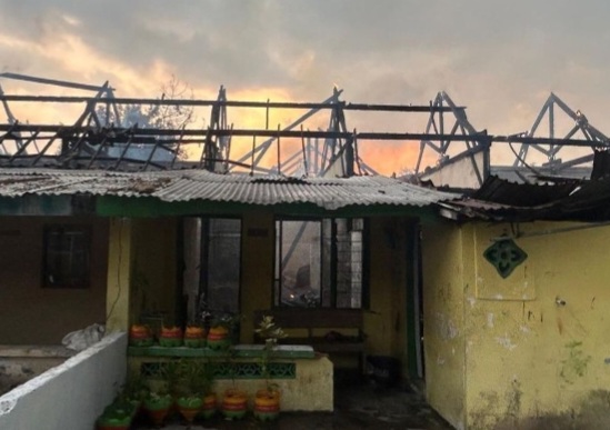 Kebakaran 12 Rumah Aspol Solo [lenteratoday]