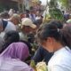 Sedekah Bumi di Bekasi [kompas]