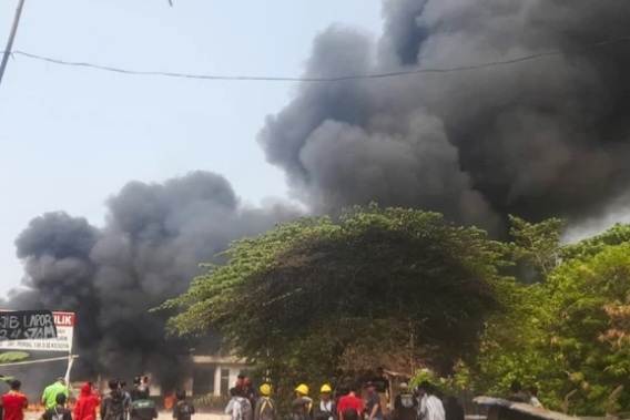 20 Bedeng hangus akibat kebakaran di Kedoya Jakarta Barat [kumparan]