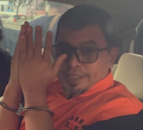 Bupati Bolmut Sirajudin Lasena jadi tersangka Kasus Kasus Pemerasan Proyek Pemkab [kakinews]