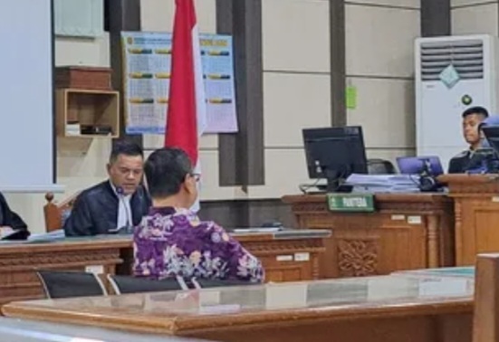 Eks Bupati Pati Sudewo dituntut 8,5 Tahun Penjara [tirto]