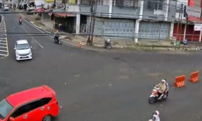 Ilustrasi melihat CCTV di jalan melalui HP [satumenitnews]