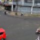 Ilustrasi melihat CCTV di jalan melalui HP [satumenitnews]
